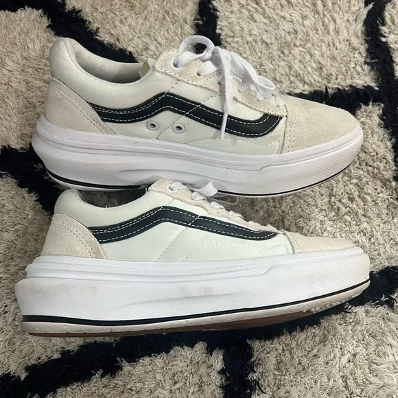 Vans Women’s White and Black Sneakers - Picture 1 of 5